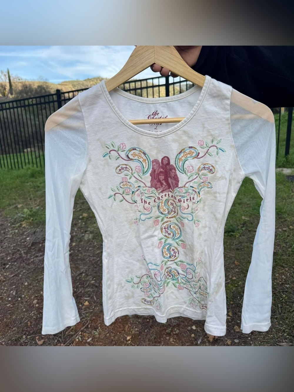 Women's White Long-Sleeve Graphic Top
